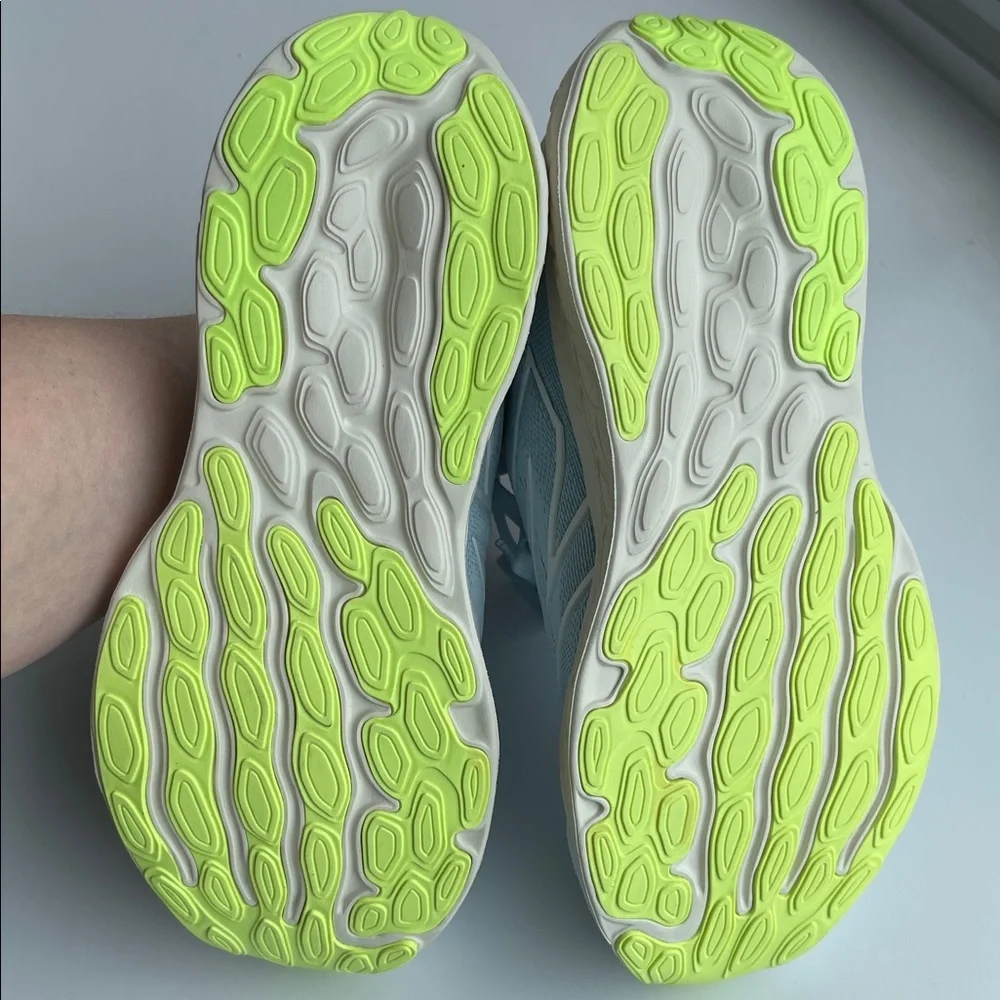 New Balance Women's Light Blue Athletic Shoes 680 Size 9 NWOB - Picture 3 of 5